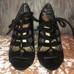 Christian Siriano black lace up heels size 5.5